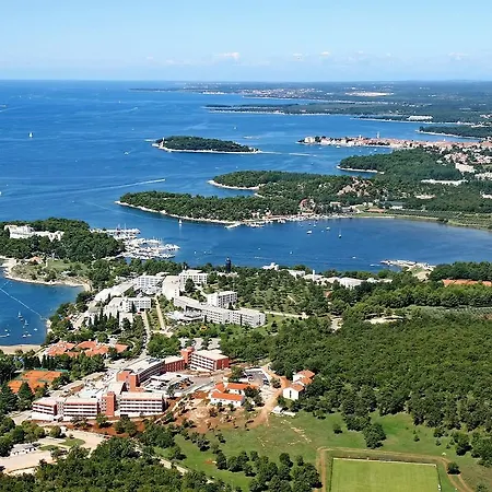 Lovely Apartment In Porec Near Beach Poreč