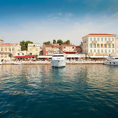 Lovely Apartment In Porec Near Beach
